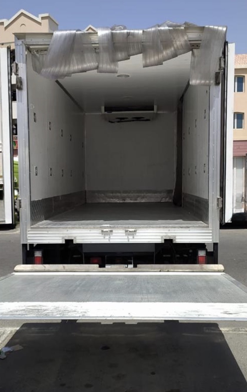 Chiller Box Truck